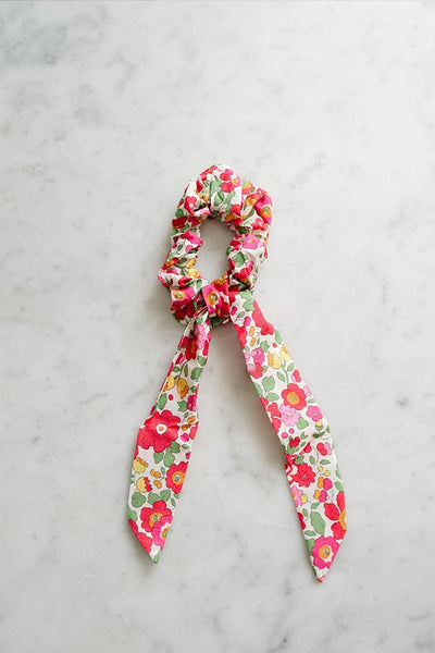Betsy Scrunchie